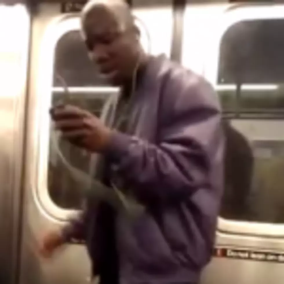 Guy Sings Jay Z &#038; Kanye West&#8217;s &#8216;Paris&#8217; On NYC Subway [VIDEO]