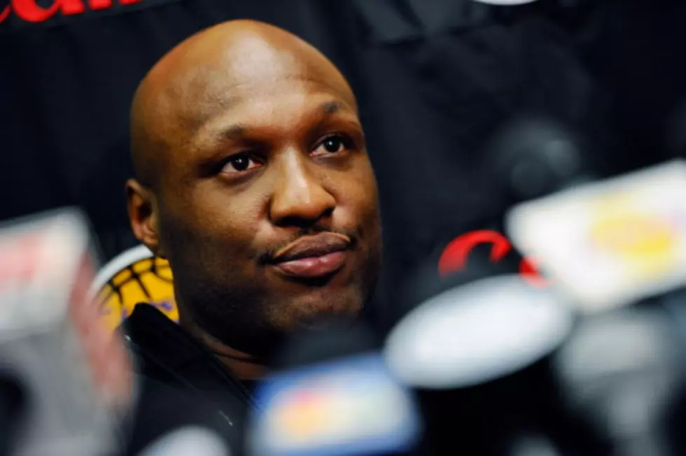 NBA & TV Reality Star Lamar Odom Trashes A Photographer’s Car & Damages A Photographer’s Equipment [VIDEO]