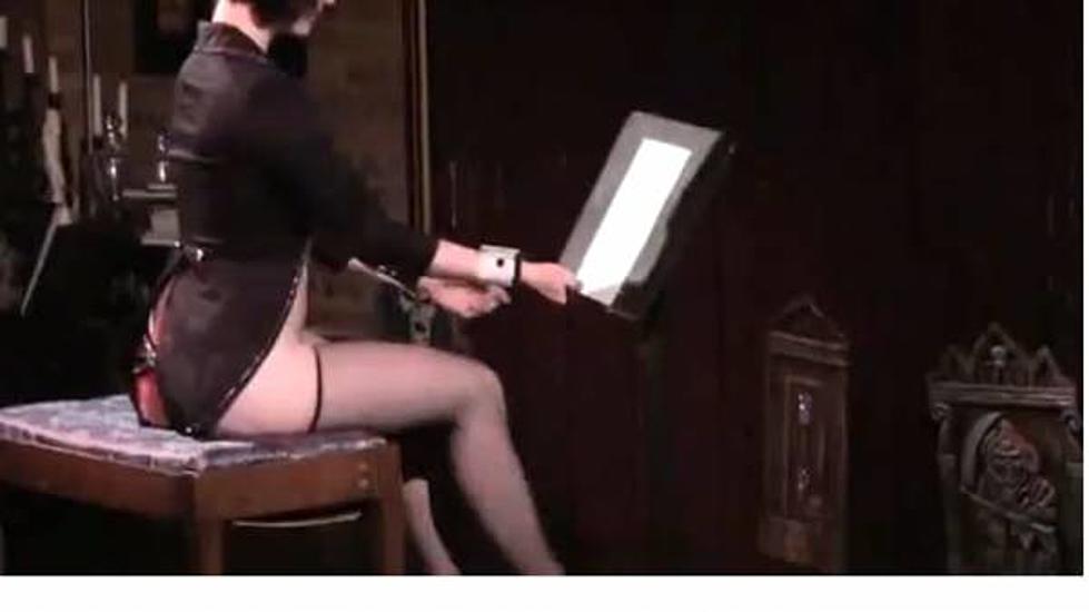 Burlesque Performer Twerking To Beethoven Looks Just As Awesome As It Sounds [NSFW VIDEO]