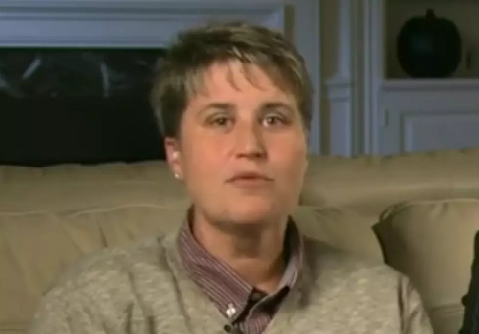 White Woman Sues Sperm Bank For Mix Up, Delivers Biracial Kid [VIDEO]