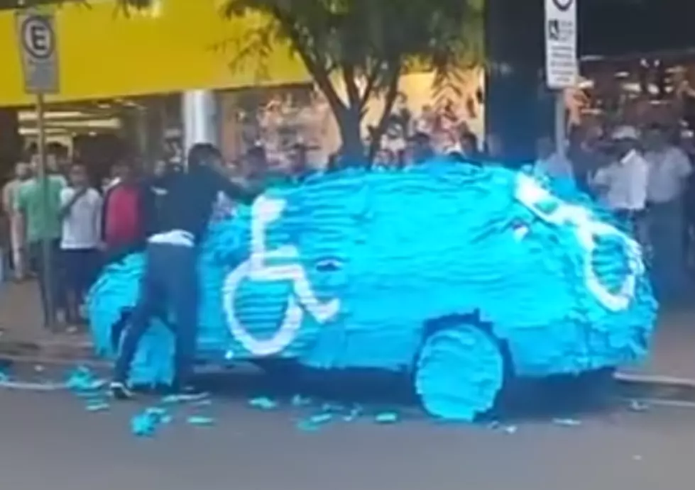 Car Gets Covered In Post-Its When Parked In Handicap Spot [VIDEO]