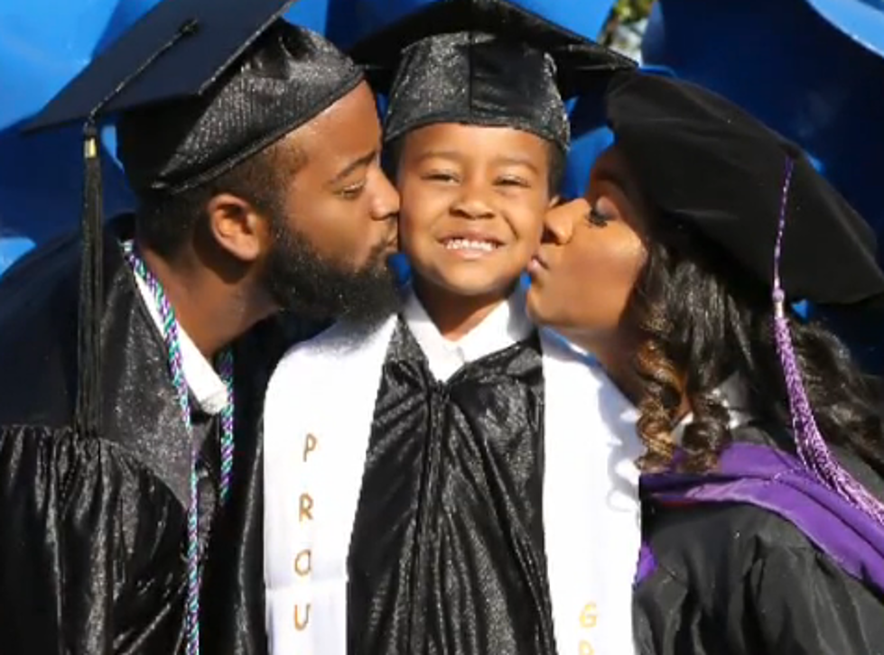 New Orleans Family Has Graduation Photo Go Viral
