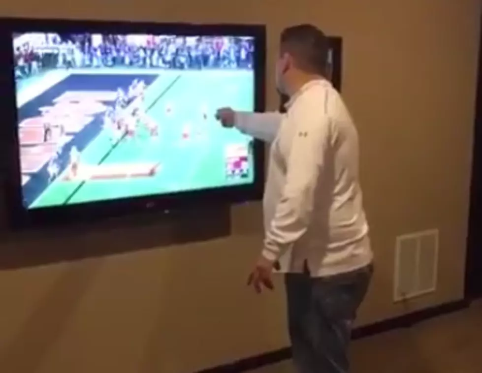 Alabama Fan Punches Television Out Of Anger [VIDEO]