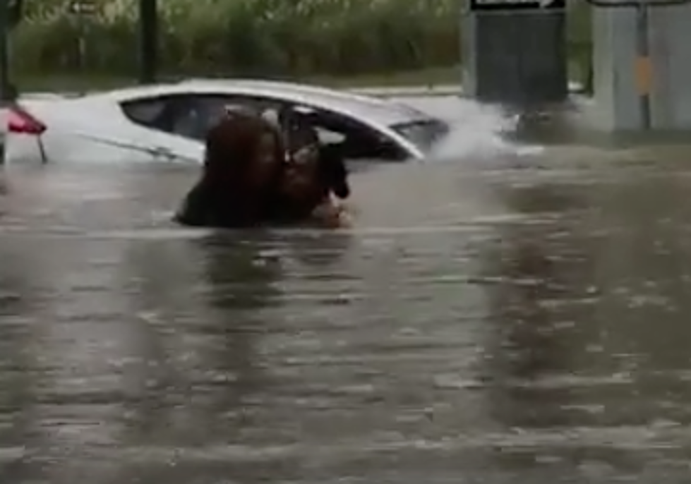 Amazing Rescue In Texas Caught On Camera [VIDEO]