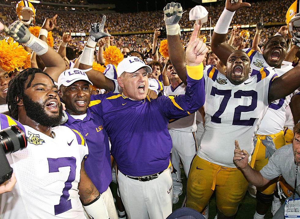 Les Miles, 2007 National Championship Team Honored At Halftime Of LSU-Auburn Game [VIDEO]