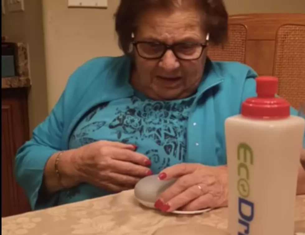 Sweet Italian Woman Uses Google For The First Time [VIDEO]