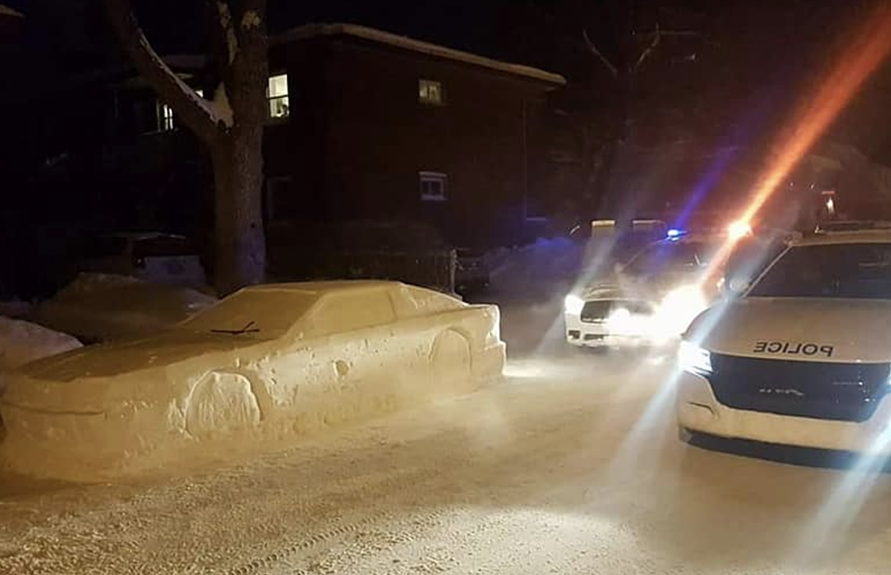 Man Fools Police With Car Made Of Snow [PHOTOS]