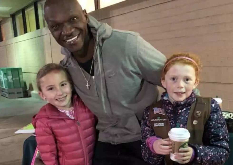 Man Buys All Of The Girl Scout Cookies So Girls Can Get Out of Cold