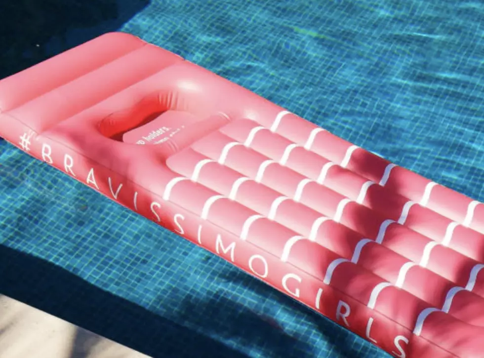 Here’s The Pool Float That All Women Want Now
