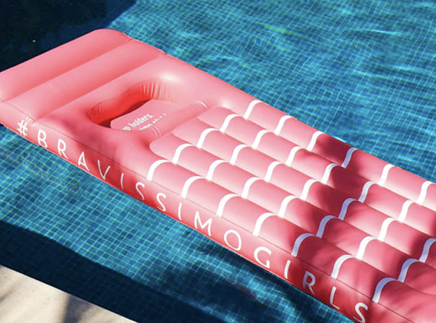 Here&#8217;s The Pool Float That All Women Want Now