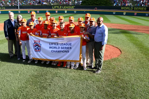Little League World Champions Visit Governor&#8217;s Mansion In Louisiana [VIDEO]