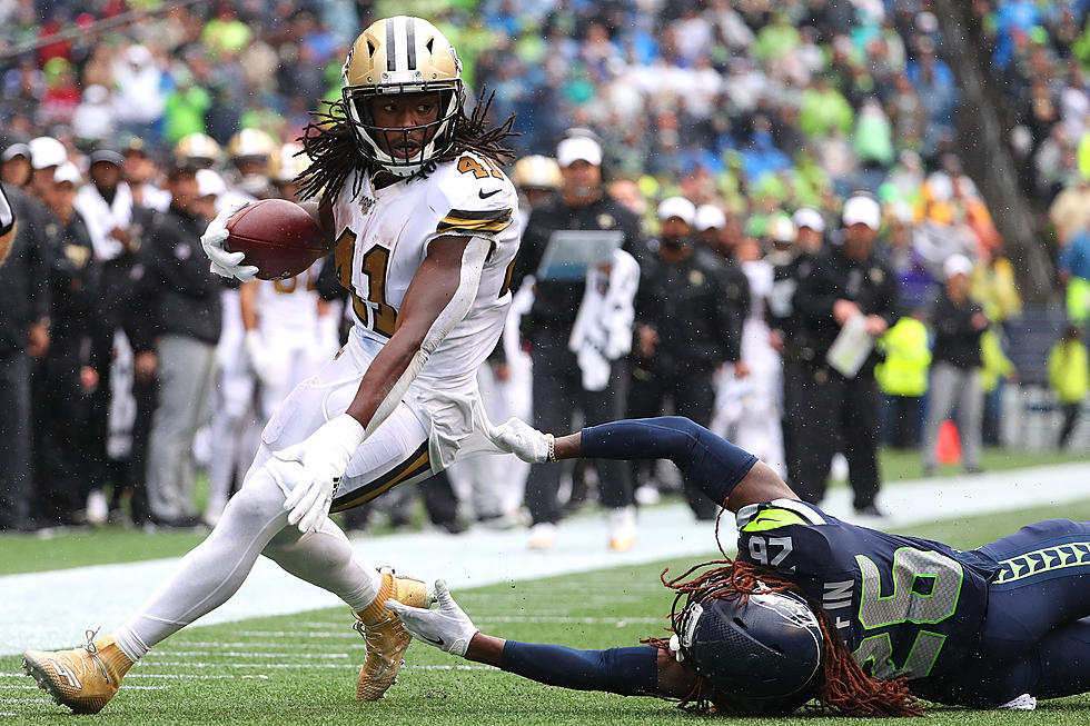 NFL Network Analyst Breaks Down Alvin Kamara&#8217;s Ridiculous Footwork In Seattle