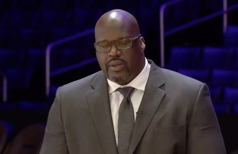 Shaq Delivers Tearful Tribute To Teammate Kobe Bryant, Leads Chant With Fans