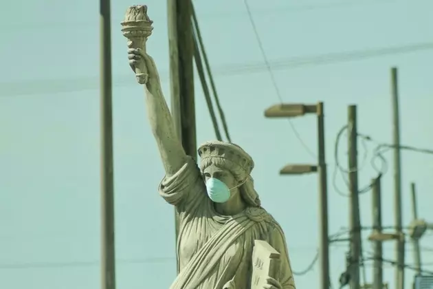 Statue of Liberty Replica Delivers Important Message Along Busy Louisiana Roadway