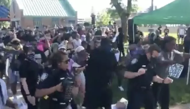 Protestors and Police Do &#8216;Cupid Shuffle&#8217; In Lincoln, Nebraska [VIDEO]
