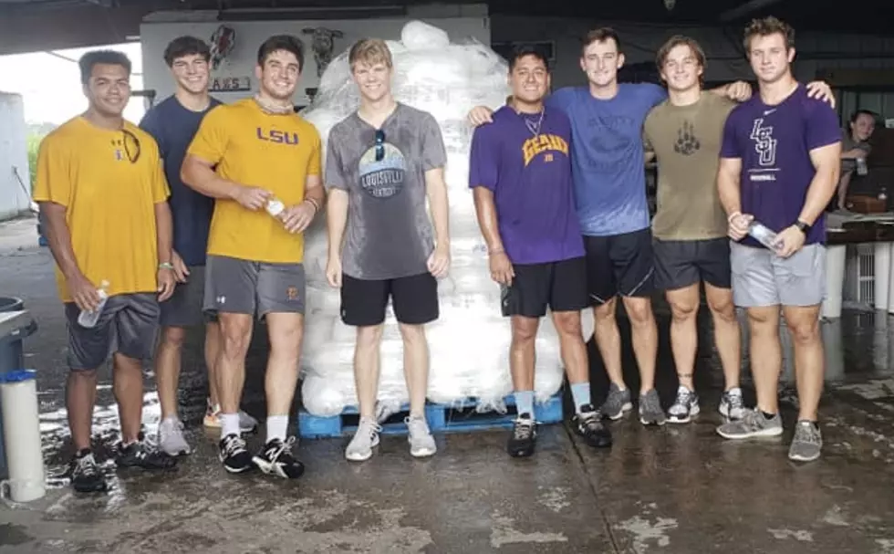 LSU-E Baseball Players Bag Hundreds of Bags of Ice For Hurricane Victims