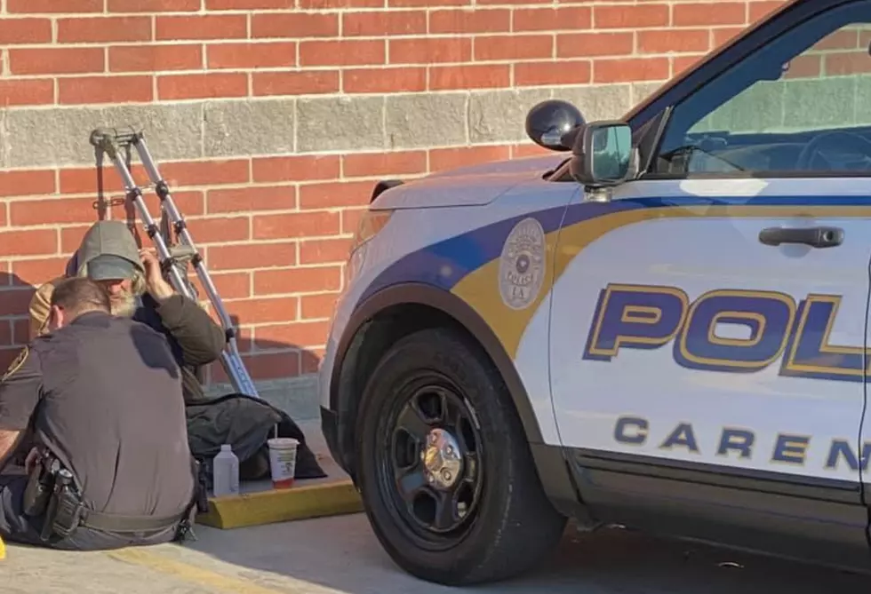 Carencro Police Officer Spotted Sitting With Blind Homeless Guy [PHOTO]