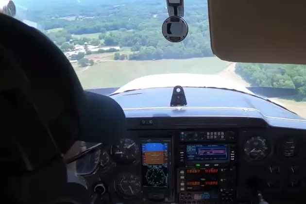 Watch As Student Pilot Makes An Emergency Landing After Engine Failure