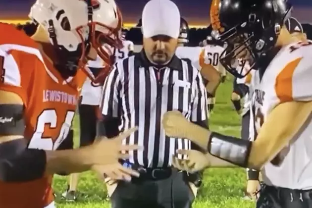 High School Teams Play Rock, Paper, Scissors Prior to Football Game [VIDEO]