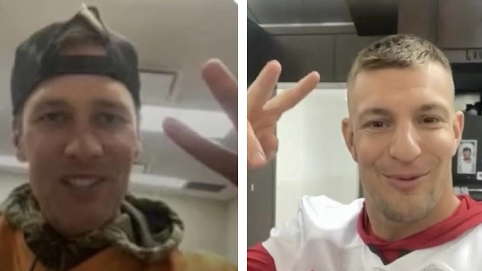 Tom Brady, Tampa Bay Bucs FaceTime with High School Basketball Team After Number Mixup