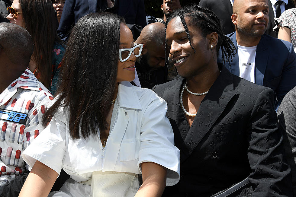 Rihanna Pregnant, Expecting First Child with A$AP Rocky as Couple Shows Off Baby Bump on NYC Stroll