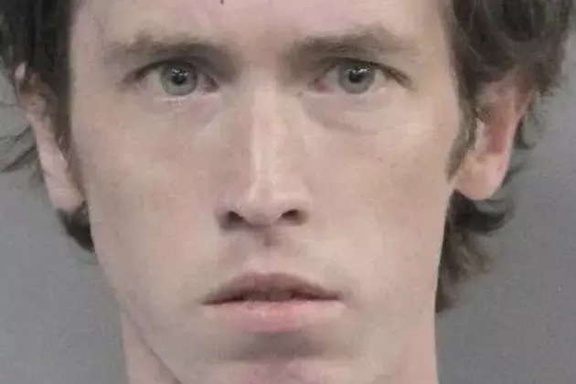 Man Who Once Tricked Women Into Changing Diapers Allegedly Does It Again