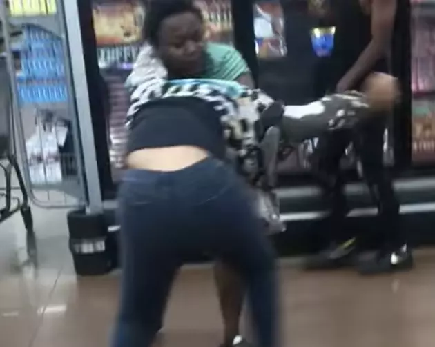 Fight Breaks Out in Baton Rouge Walmart Store [VIDEO]