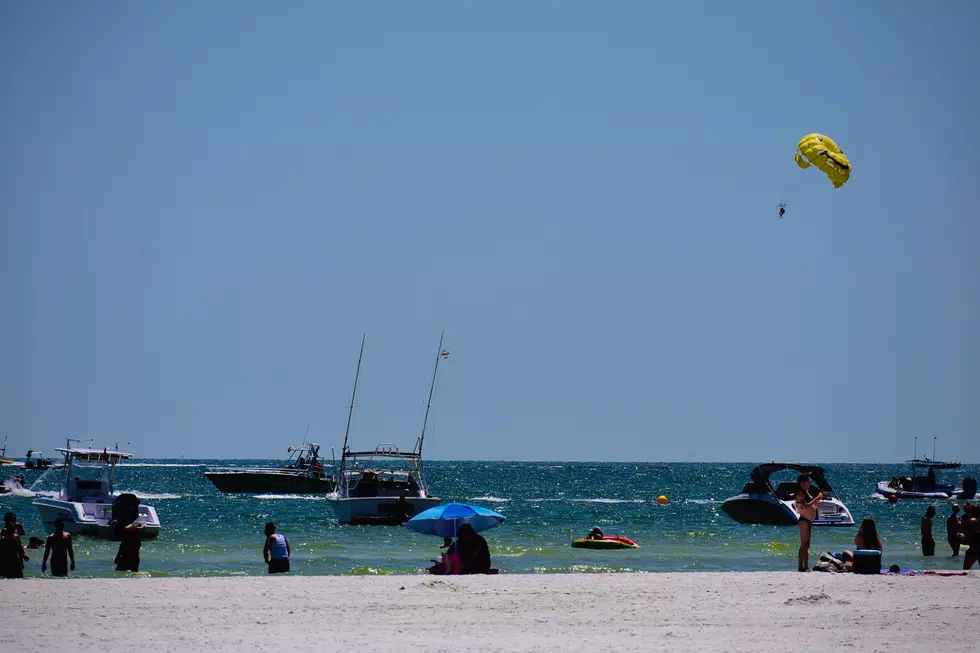 Mother Dies, Two Children Injured in Florida Parasailing Accident after Storm Rapidly Set In