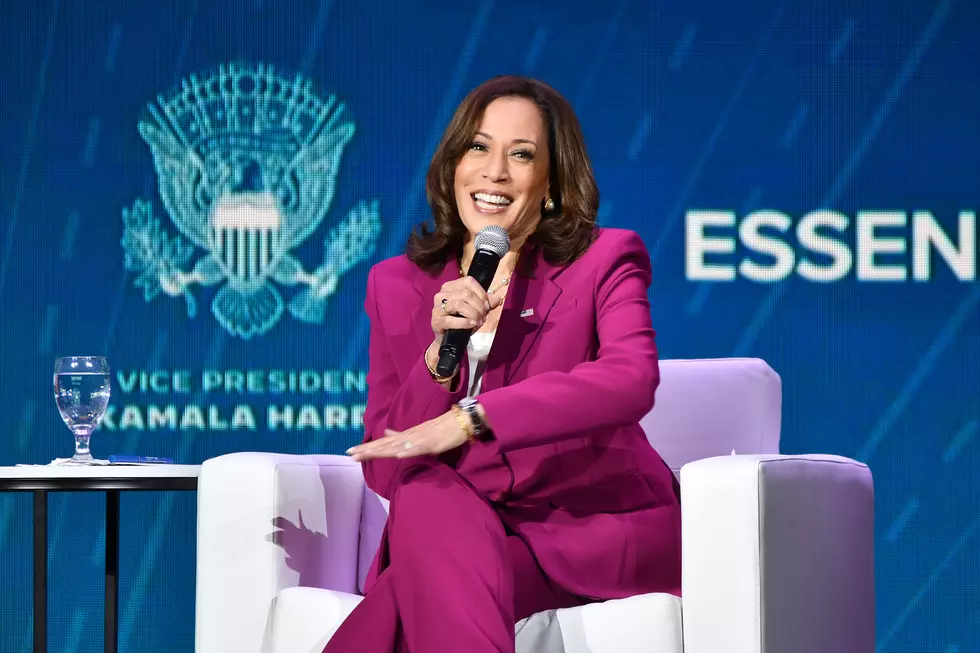 Louisiana is Misspelled Behind Vice President at Essence Festival [PHOTO]