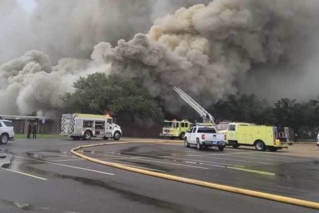 Several Fire Departments Battling Blaze at Junior High Gym in Louisiana [PHOTOS]