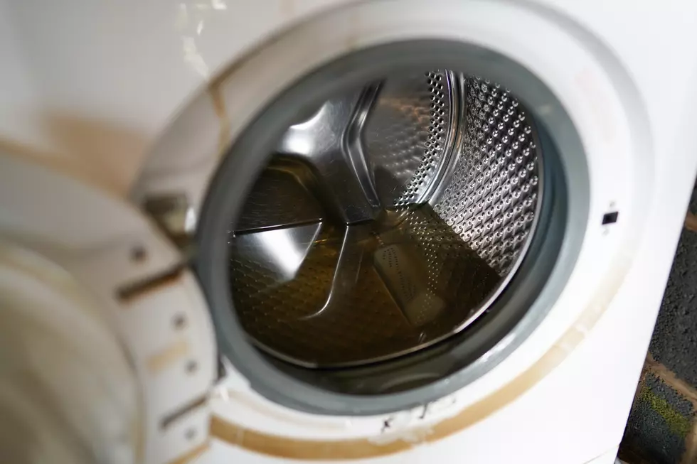 Carencro Woman Frustrated After Brown Water Fills Washing Machine