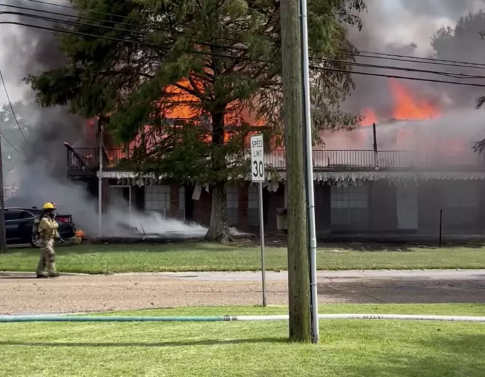 Fire Destroys Apartment Complex in Breaux Bridge [VIDEO]