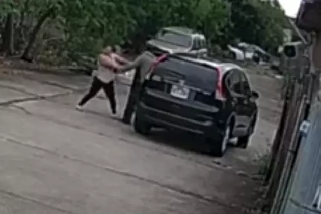 Louisiana Woman Attempts to Fight Off Carjacker [VIDEO]