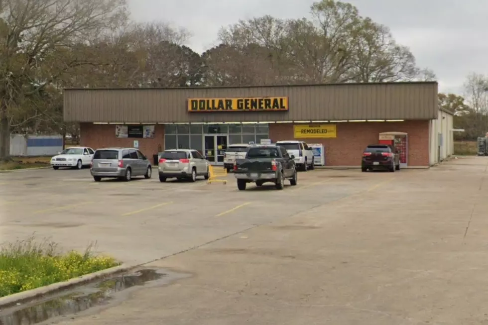 Ville Platte Man Shares Photo of Rat at Local Dollar General, Claims There Are More “All Over The Store”