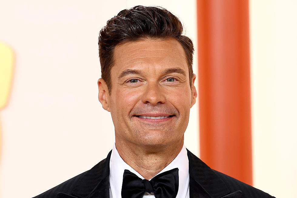 Ryan Seacrest to Succeed Pat Sajak as Host of ‘Wheel of Fortune’