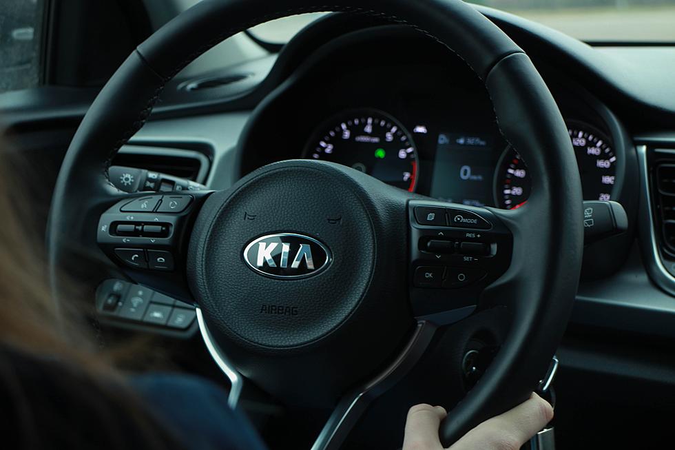 Opelousas Police Giving Out Free Steering Wheel Locks to Kia &#038; Hyundai Owners