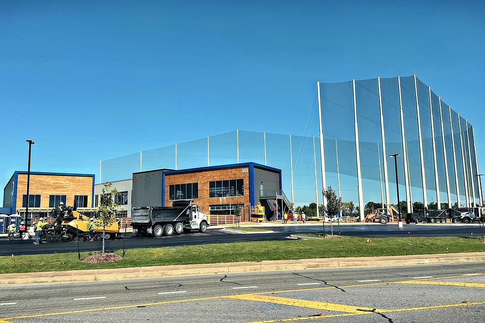 Nearly 500 Jobs Available at Dave & Buster's, Topgolf Lafayette