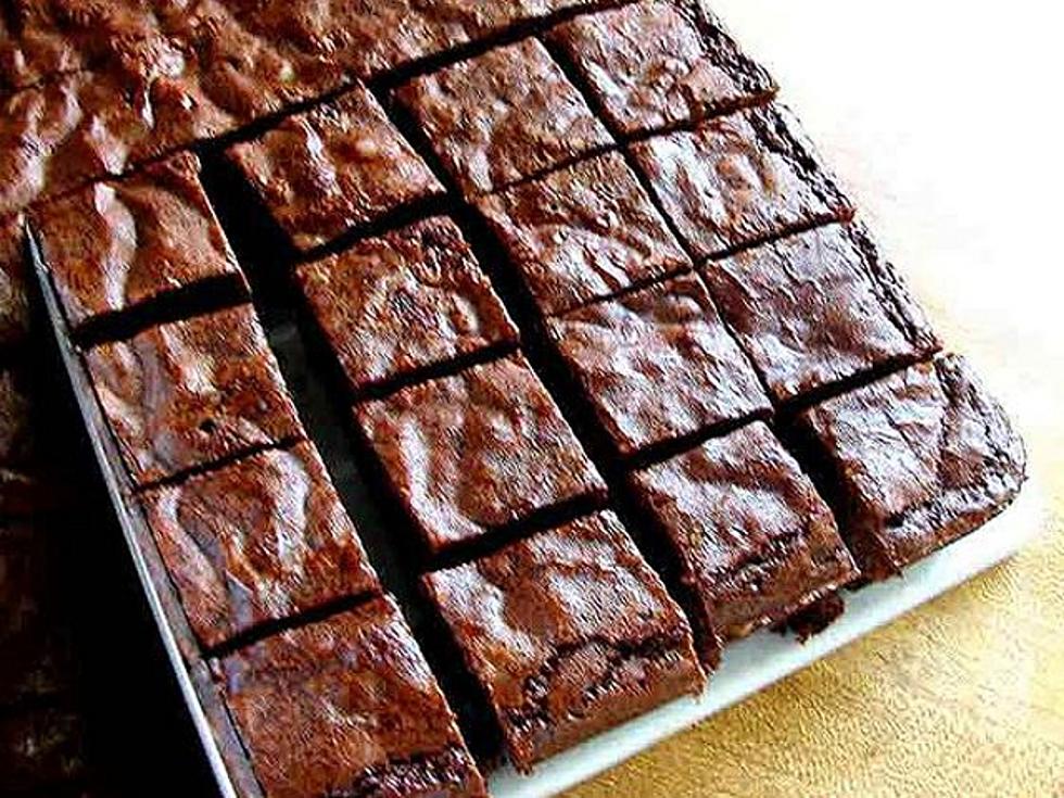 Woman Inadvertently Gets Coworkers High on Pot Brownies