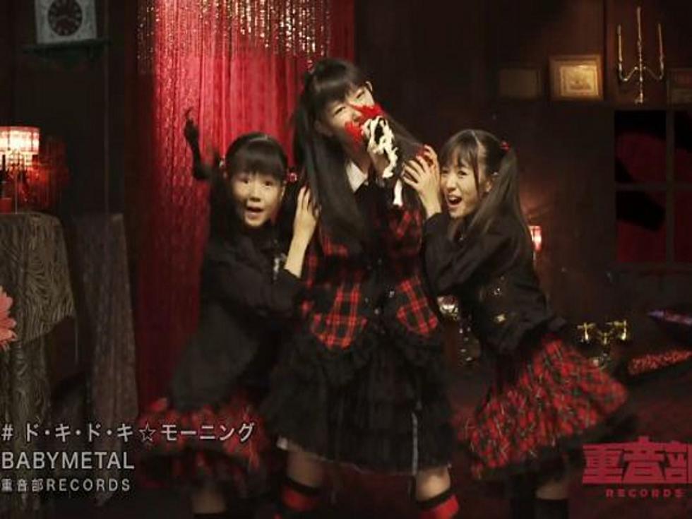 Bizarre Japanese Band ‘Baby Metal’ Combines Bubble Gum Pop With Heavy Metal [VIDEO]