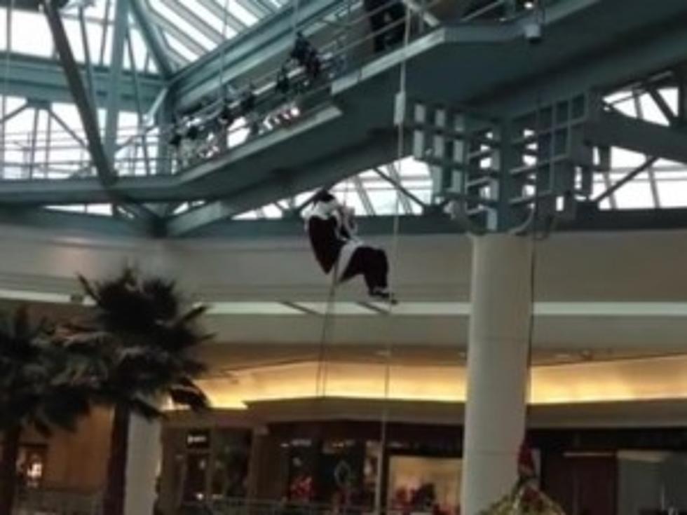 Ho-Ho-OMG! Santa Claus Loses His Beard During High-Flying Mall Stunt [VIDEO]