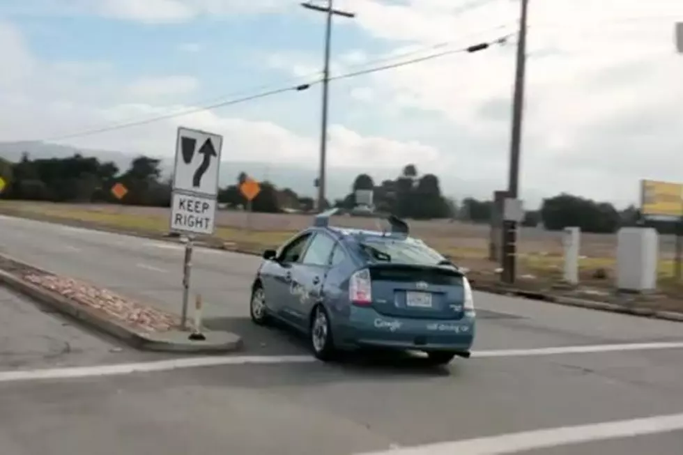 Google&#8217;s Self Driving Car Takes Blind Man To Taco Bell