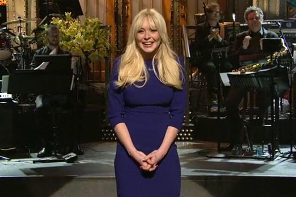 Lindsay Lohan Hosts &#8216;SNL&#8217; &#8211; Kristen Wiig, Jimmy Fallon and Jon Hamm Are a Little Worried