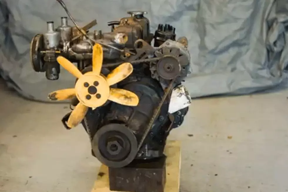 Watch Time-Lapse Video of an Engine Being Stripped