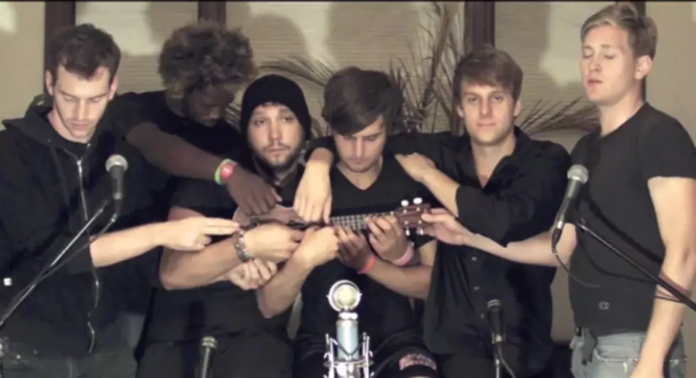 Six Guys on a Ukelele Play ‘Somebody That I Used To Know’