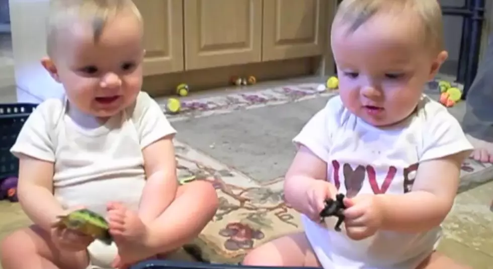 Twins Try To Imitate Dad’s Sneeze