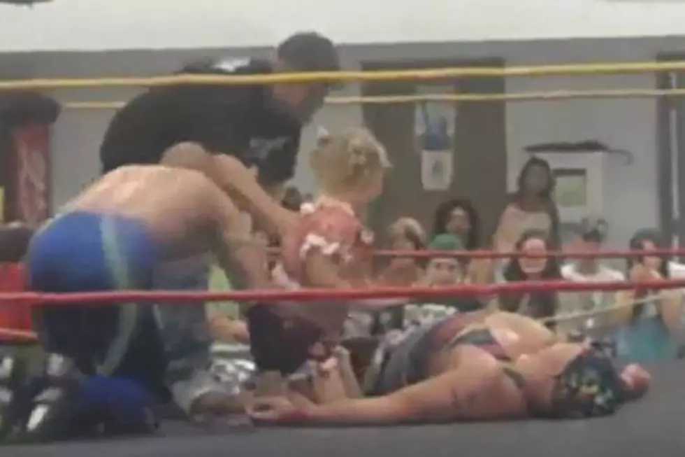 Honey Boo Boo Hops in the Ring at Pro Wrestling Show