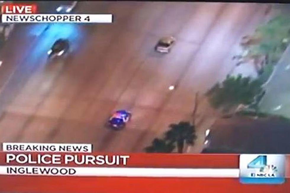 High Speed Police Chase Takes Surprising Turn [Video]
