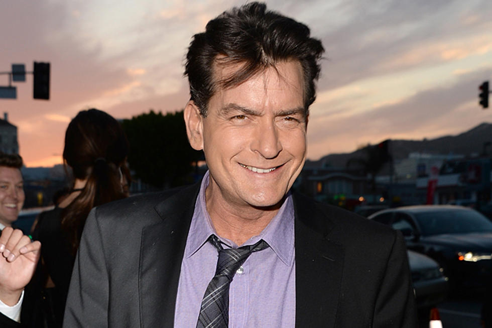 Free Beer & Hot Wings: Charlie Sheen Reopens Feud with ‘Two and a Half Men’ Executive Producer Chuck Lorre [Video]