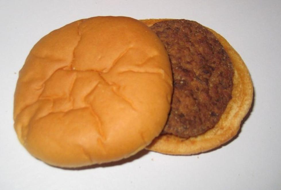 Proof That McDonald&#8217;s Hamburgers Look the Same After 14 Years