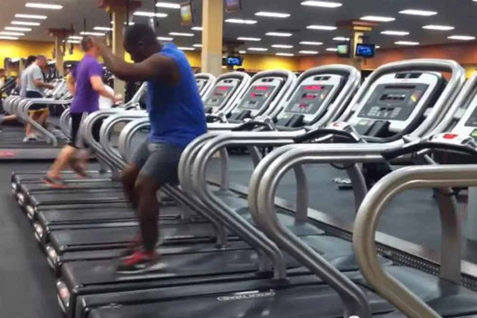 Man Has More Fun on Treadmill Than You Ever Dreamed Possible